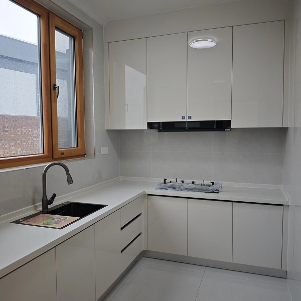 现代简约轻钢奶奶房