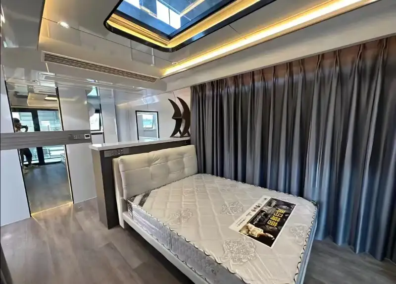 未来感轻钢太空舱