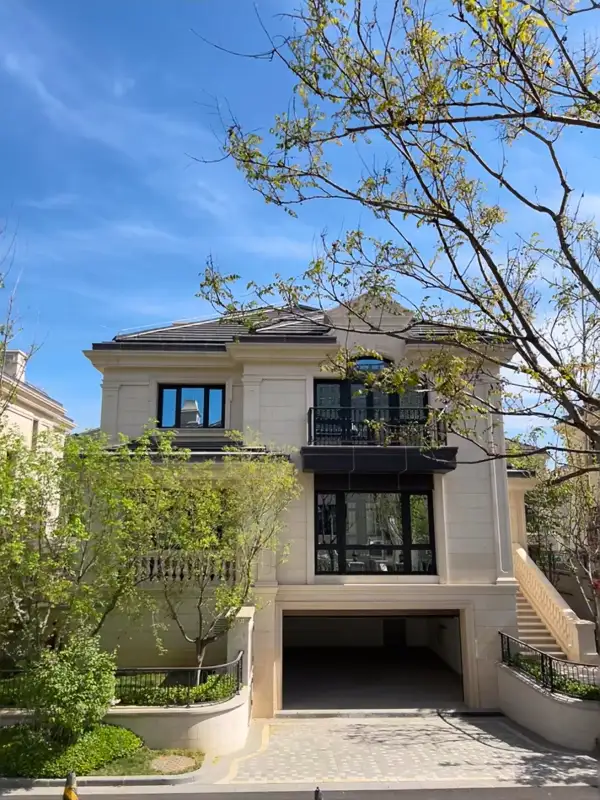 法式宫廷风轻钢别墅