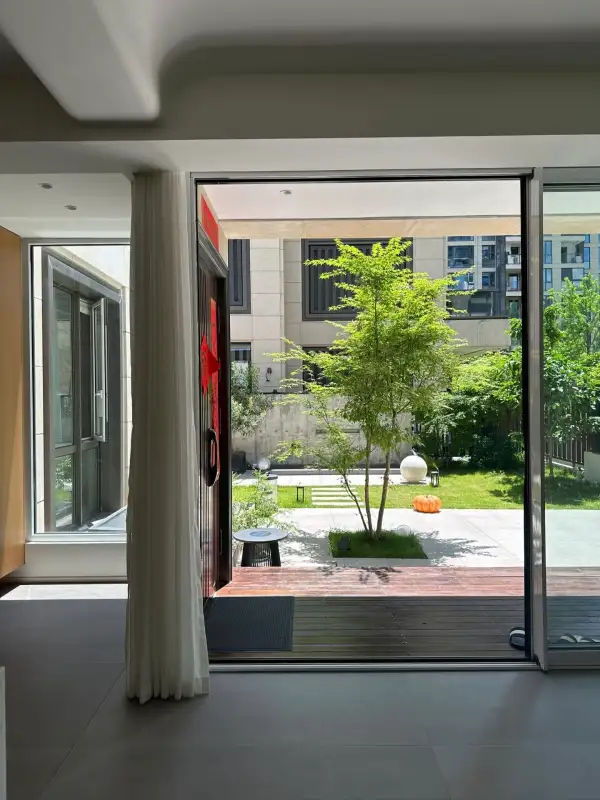 北欧极简风轻钢别墅