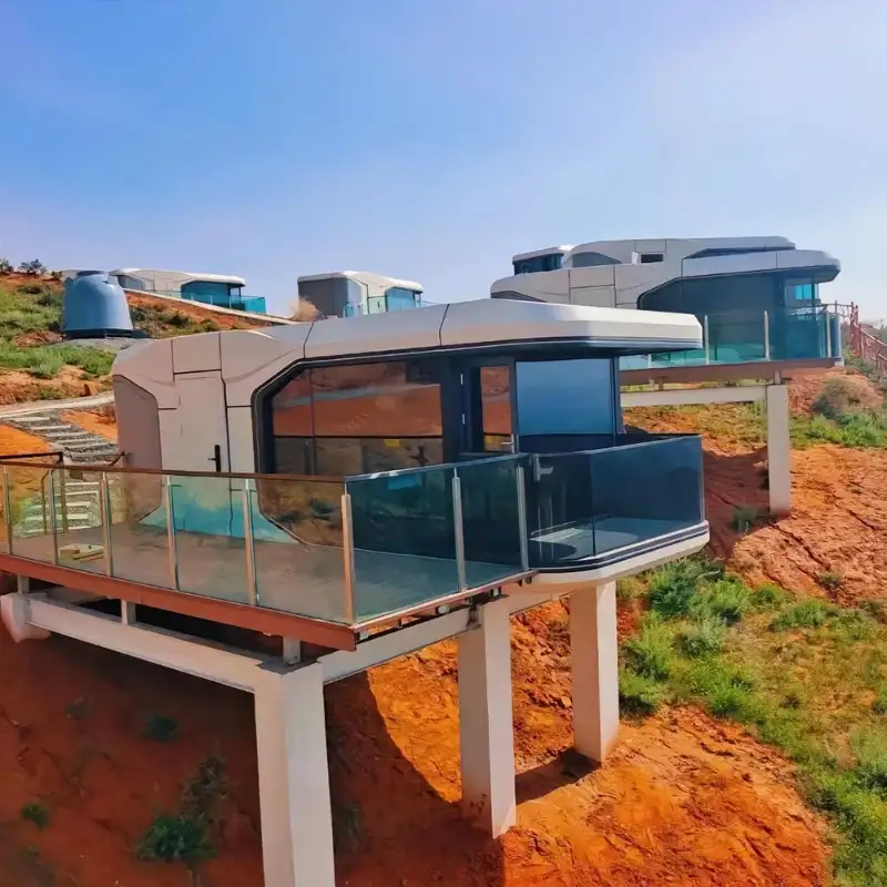 未来感轻钢太空舱