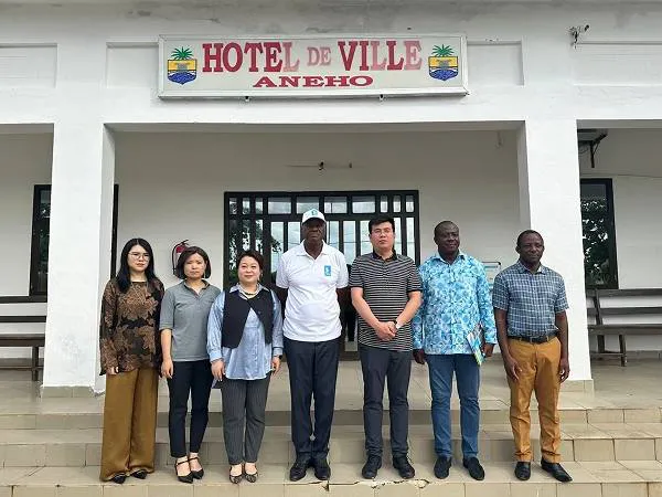 与海外客户的合作